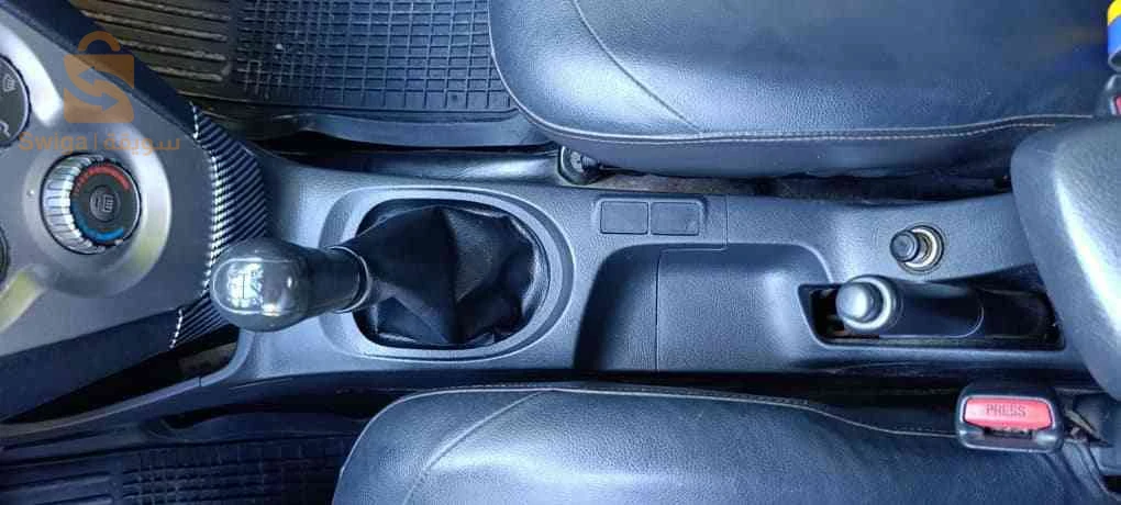 Toyota Yaris 2013 CONSTANTINE