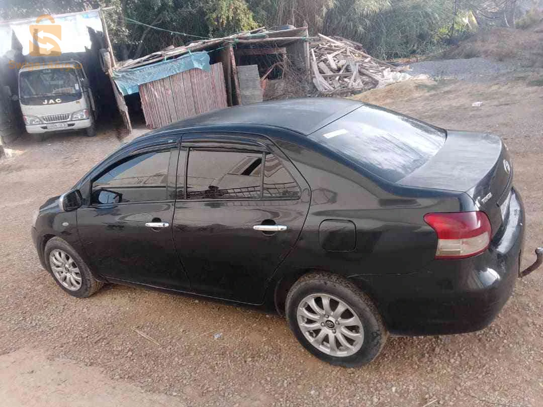 Toyota Yaris 2010 EL TARF