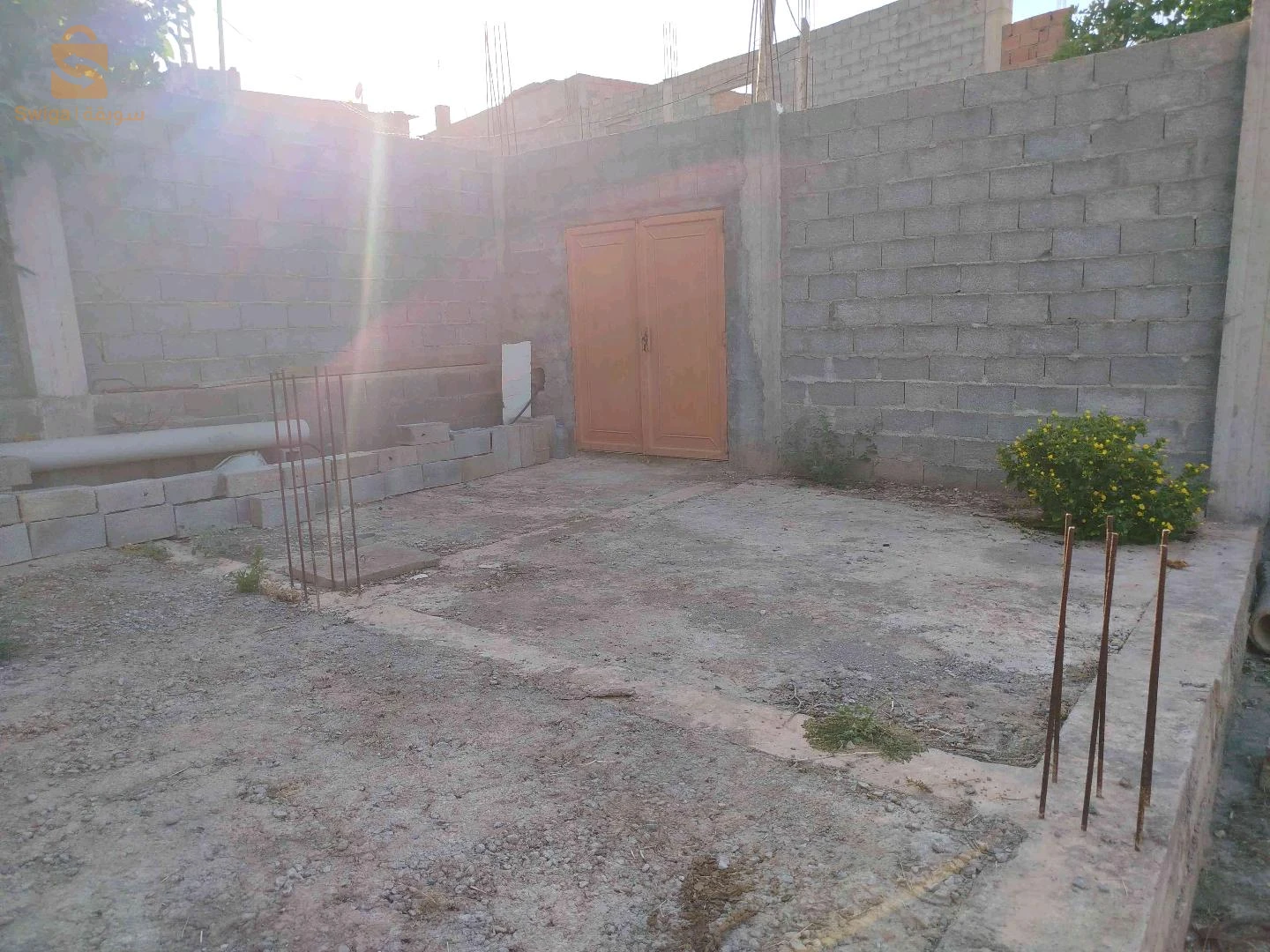 بلاط فورم للبيع