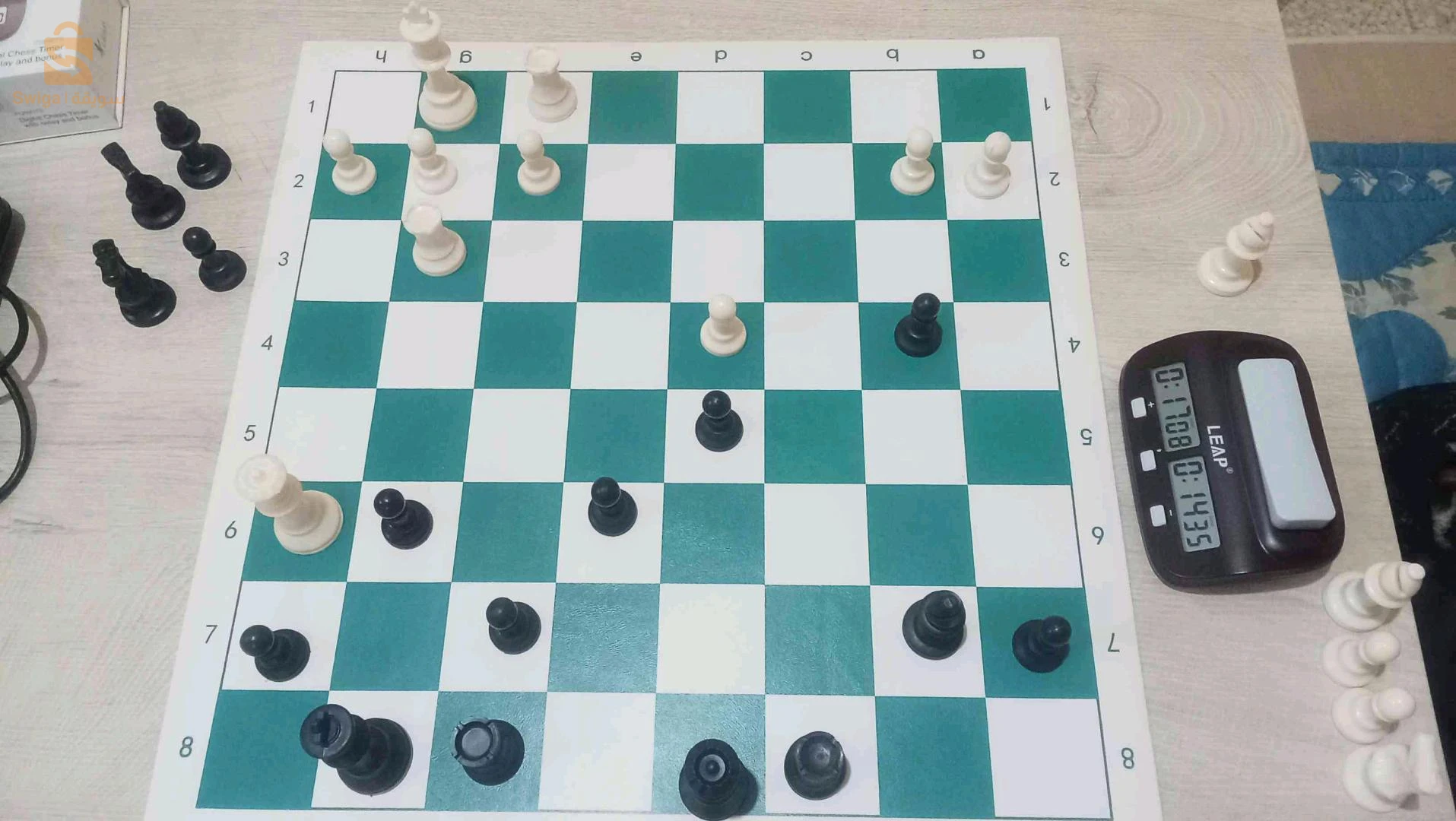لمحبي رياضة الملوك 
رقعة شطرنج إحترافية 
مقاس حجم كبير بأبعاد 50سم×50سم 
Échiquier 
Chess board