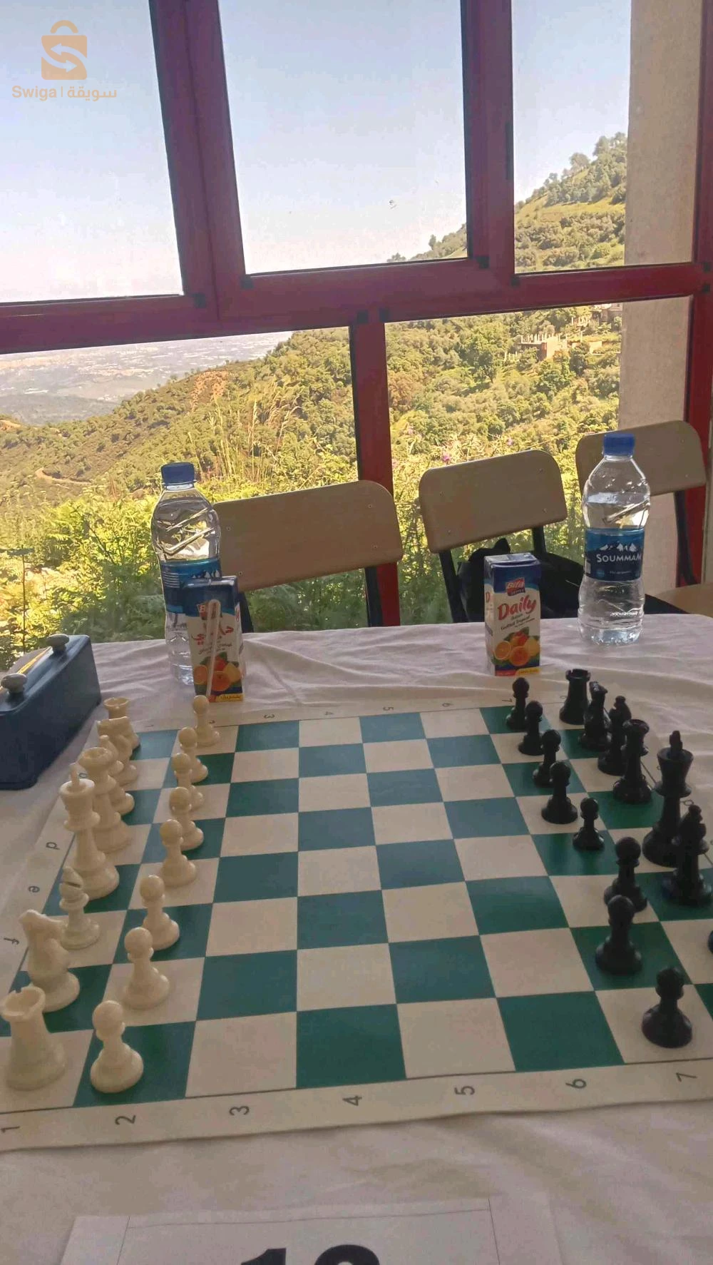 لمحبي رياضة الملوك 
رقعة شطرنج إحترافية 
مقاس حجم كبير بأبعاد 50سم×50سم 
Échiquier 
Chess board