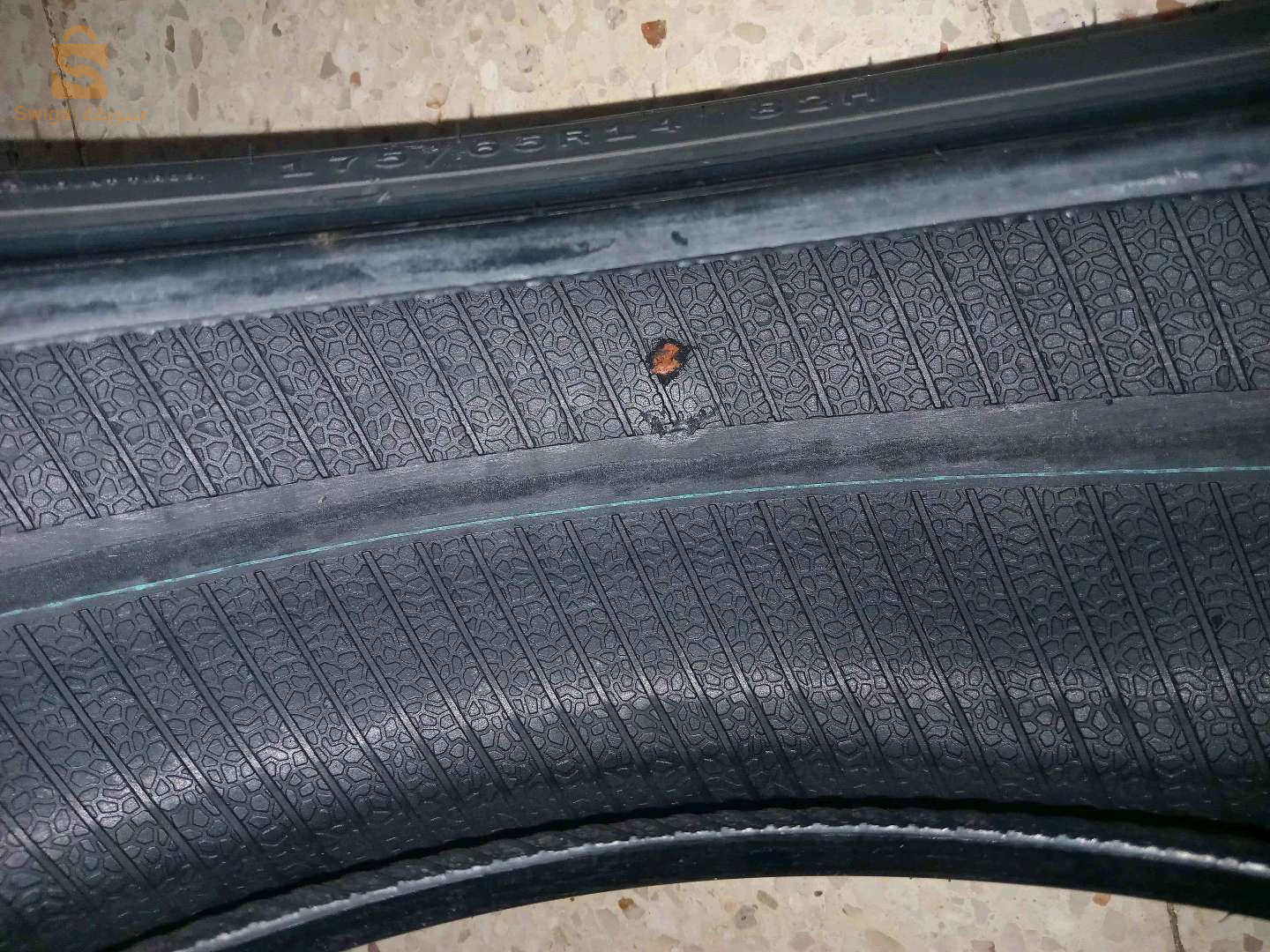 2 إطارات قياس 175/65 R14 82H
