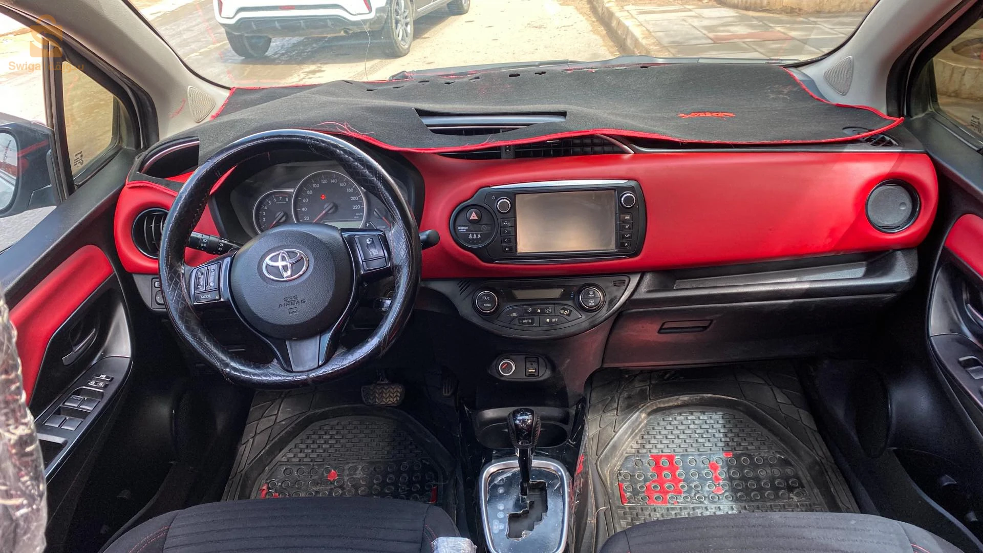 تويوتا Yaris 2017 ادرار