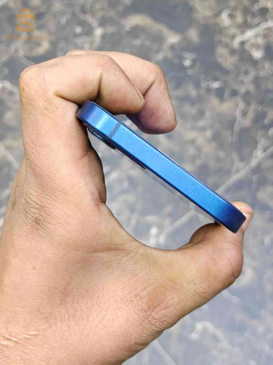 ايفون 12بطري92كاين 91لطاء 10/10كلشي اورجنال ضمان شهرين معاه انكسابل اونتشوك