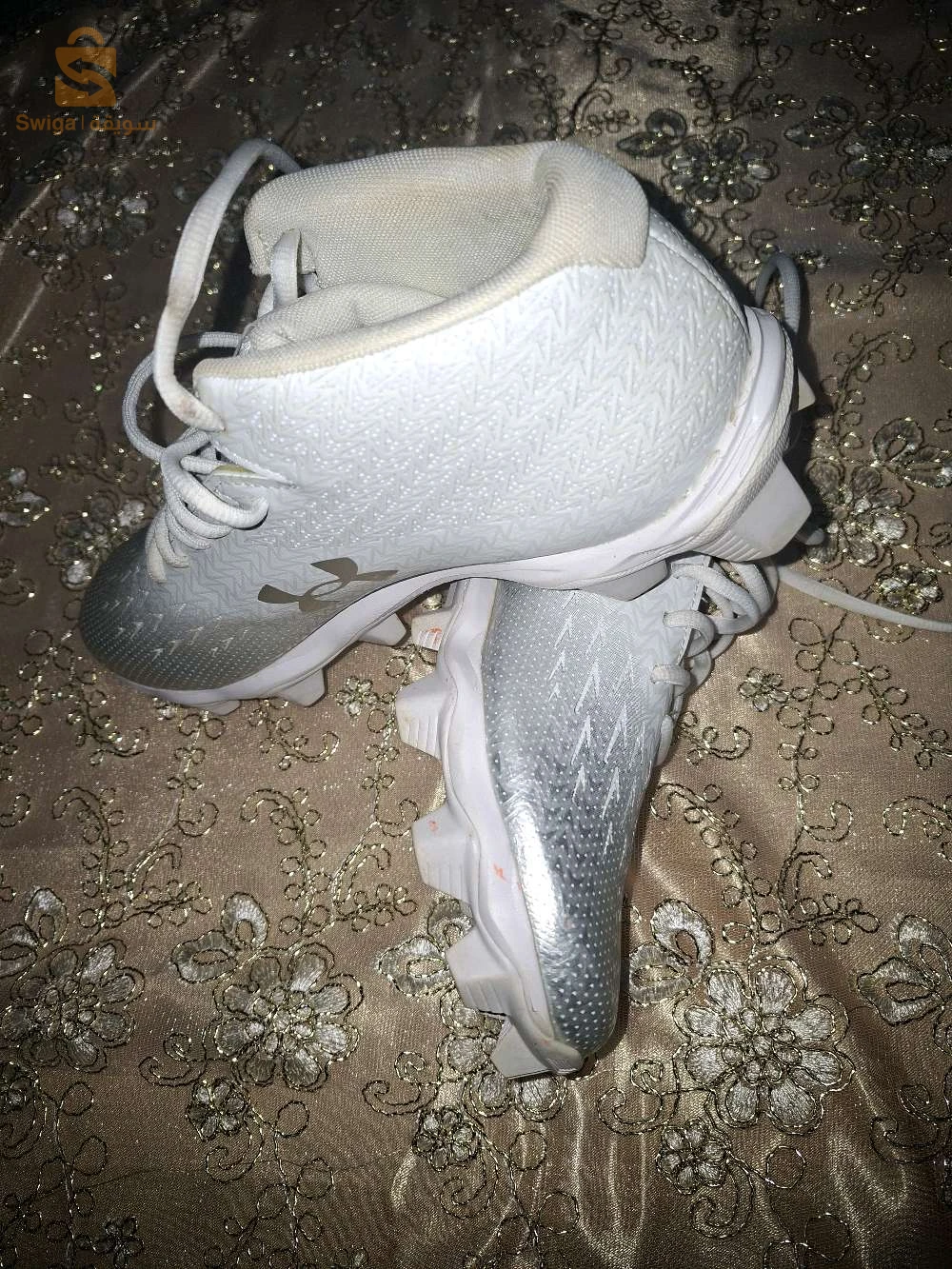 حذاء رياضي