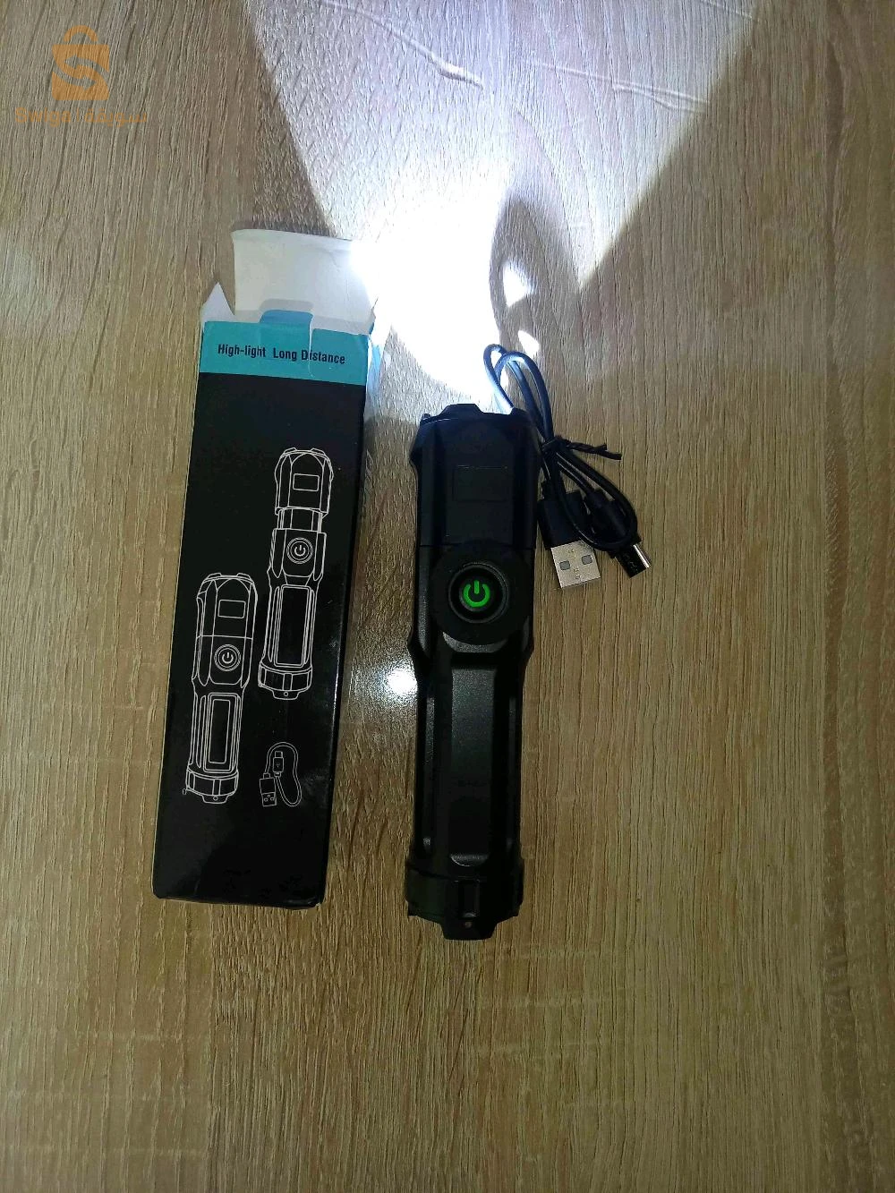 مصباح يدوي LED قوي احترافي اضاءة لمسافة طويلة جدا - قابل للشحن USB ومقاوم للصدمات