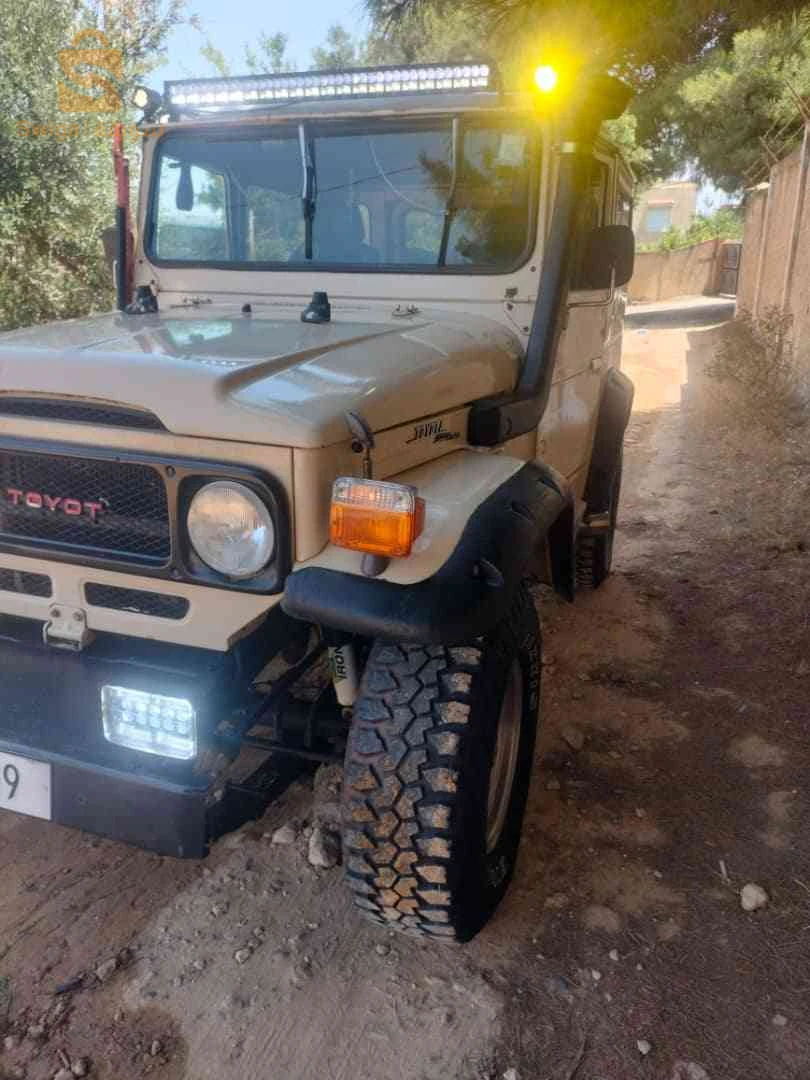 تويوتا FJ 1977 تيبازة