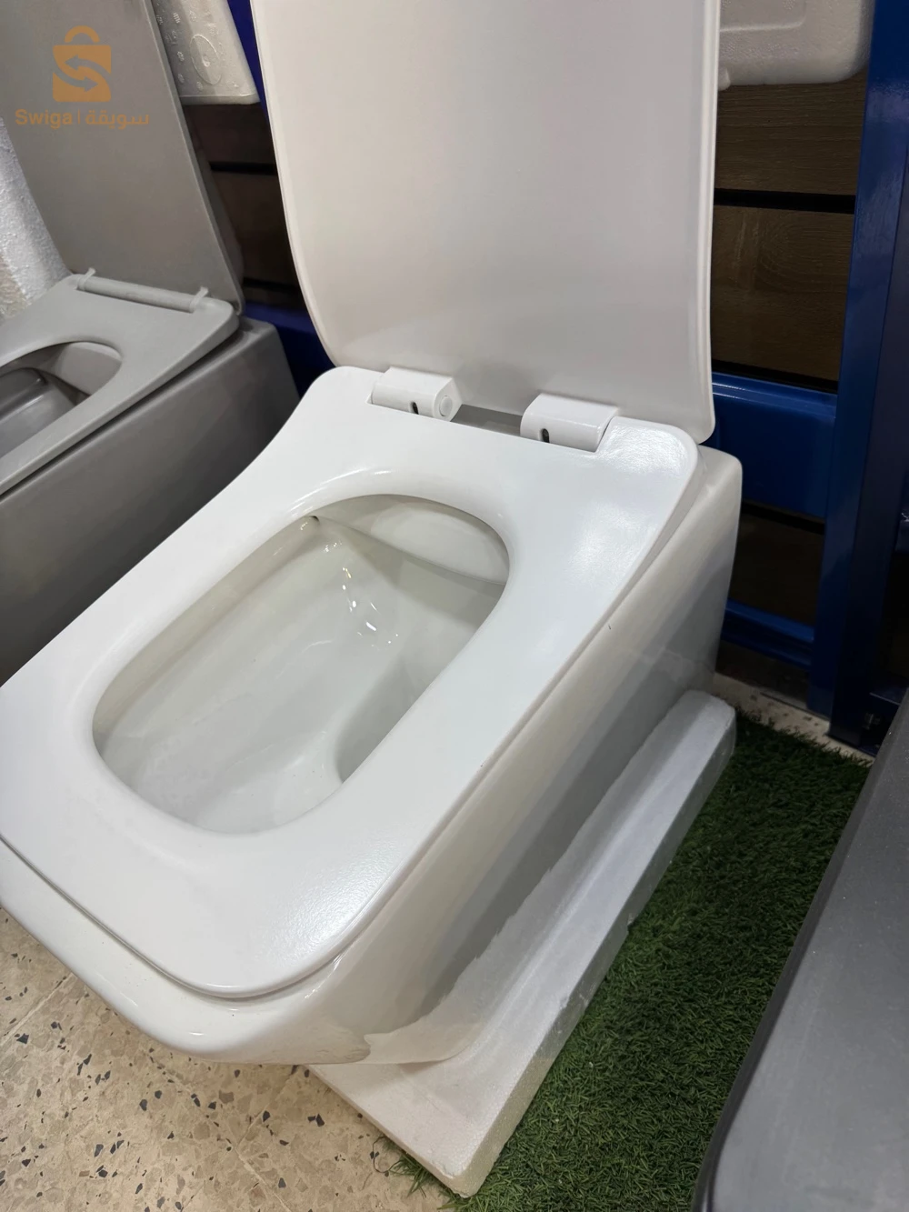 🚽 WC Suspendu – Design Moderne et Élégant

✨ Apportez une touche de modernité à votre salle de bain avec ce WC au design contemporain.

✅ Design élégant et épuré
✅ Finition de qualité
✅ Facile à entretenir
✅ Idéal pour une salle de