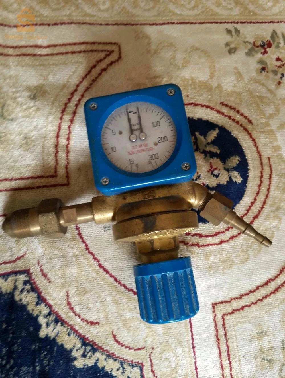 طوني