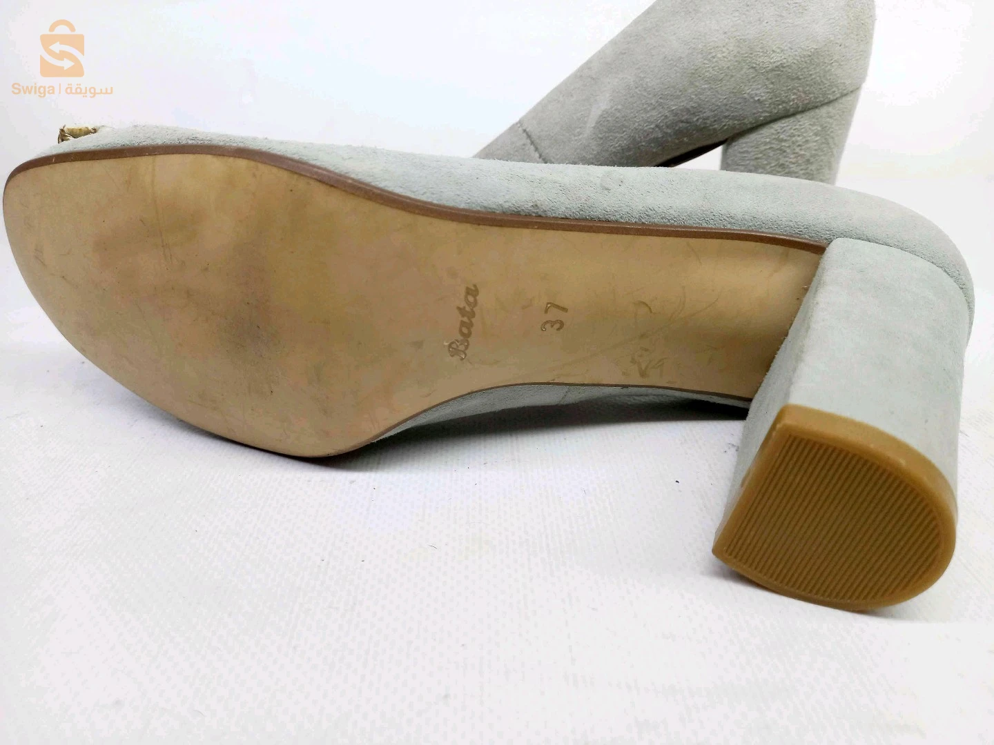 chaussures femmes en daim jdid marque bata pointure 37