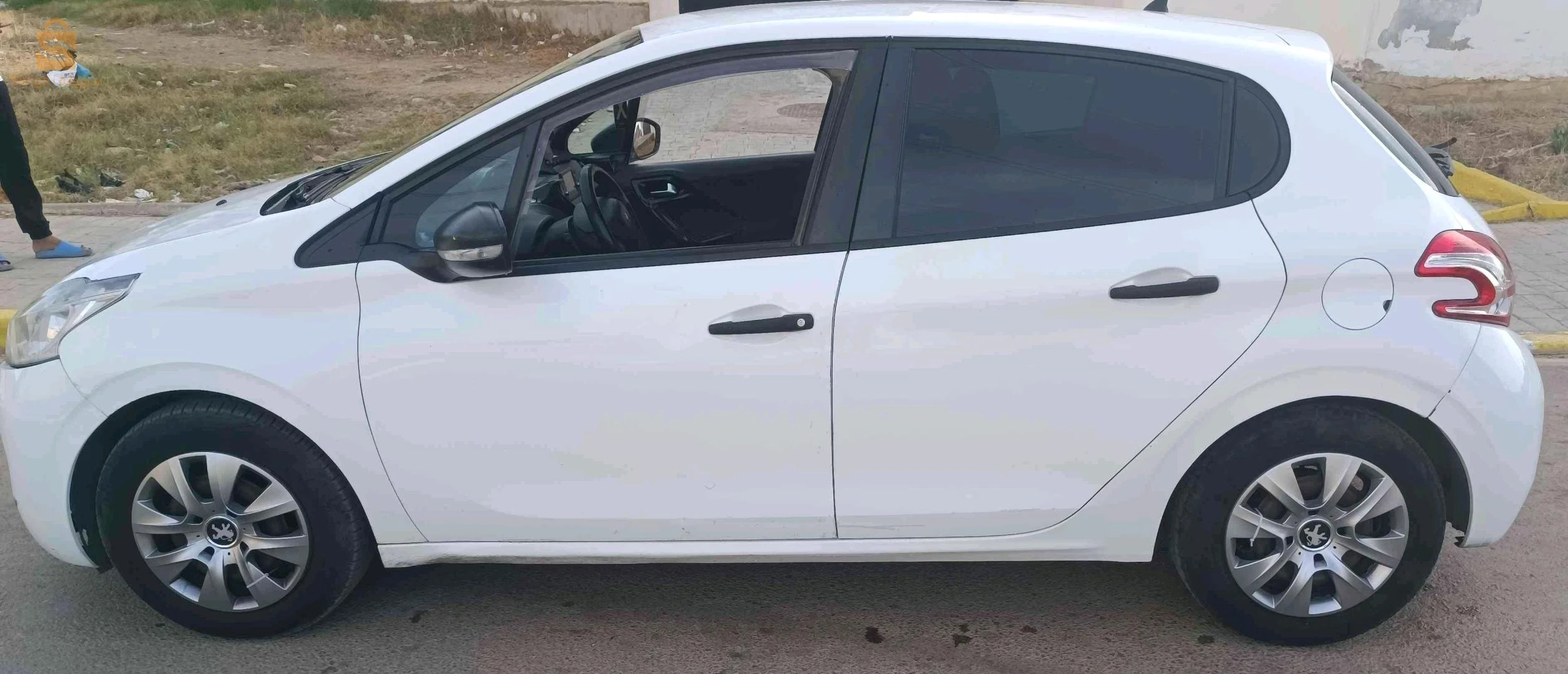 بيجو 208 2013 الجزائر