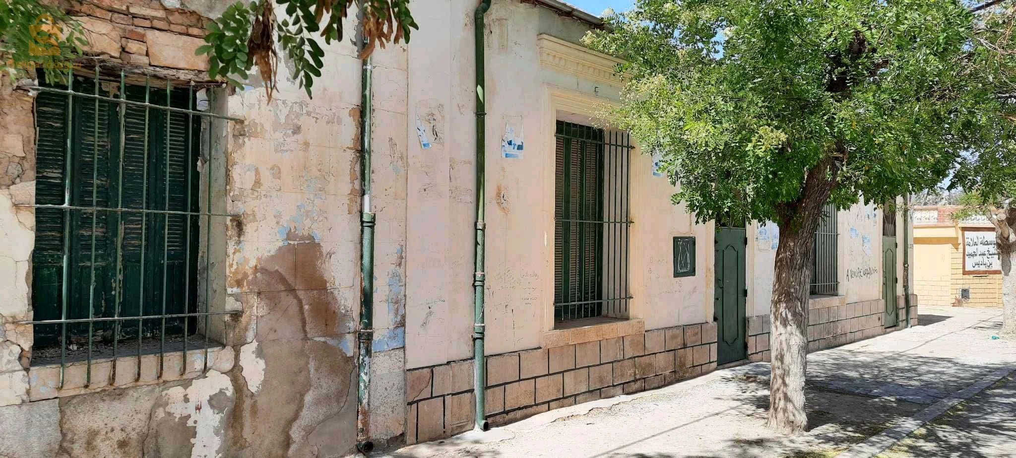 فيلا ل بيع في مسكينة فيل عرض جميل جدا مساحة الارض فيها 656و دار فيها 400متر معا عقد ا
الملكيه فرصه رائعه للاستثمار او للعيش رقم الهاتف 0558408594_0656837254
