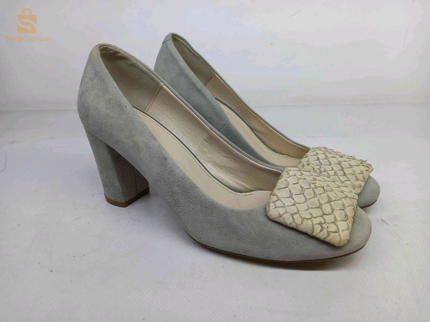 chaussures femmes en daim jdid marque bata pointure 37