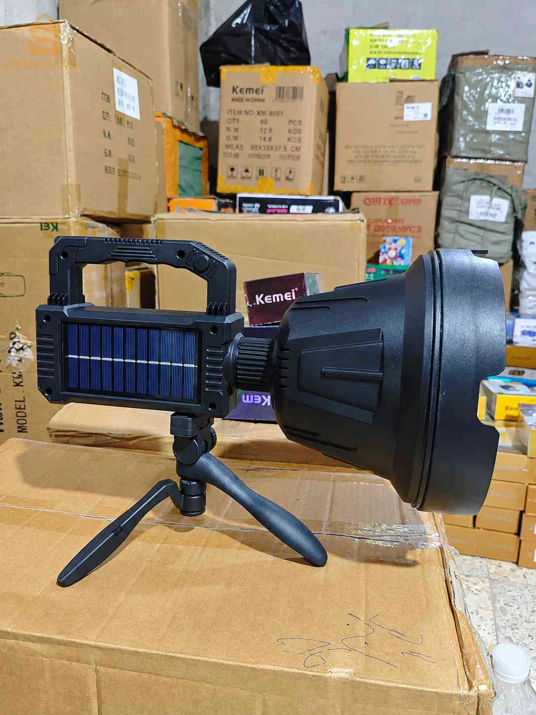 للكشاف اليدوي الموضح في الصورة Multifunctional Searchlight (موديل W5111