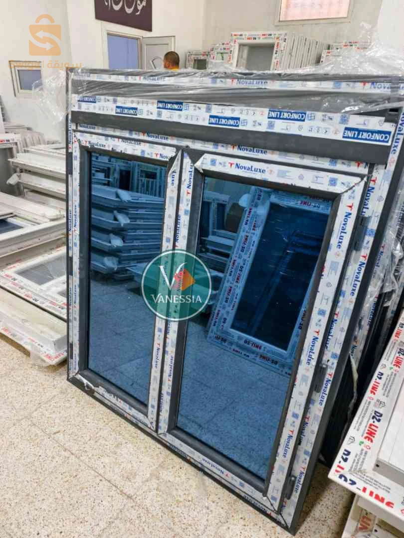 Fenêtre Pvc Double Vitrage Avec Rideau Aluminium Couleur Gris