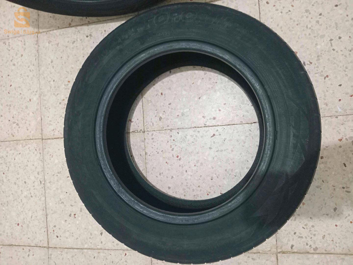 2 إطارات قياس 175/65 R14 82H