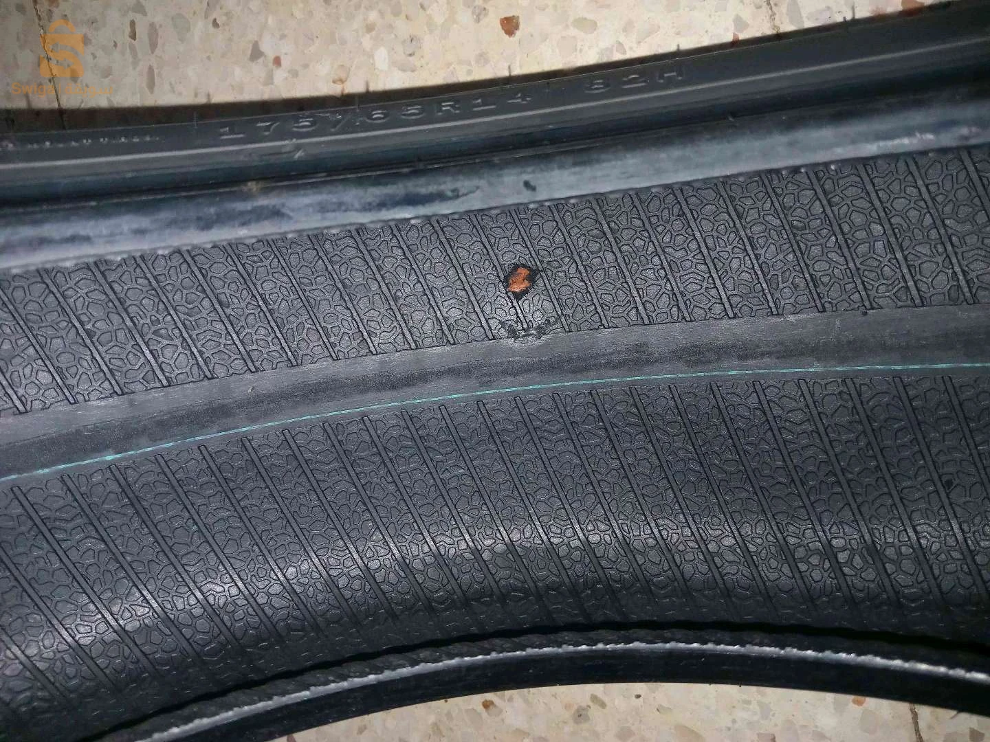 2 إطارات قياس 175/65 R14 82H