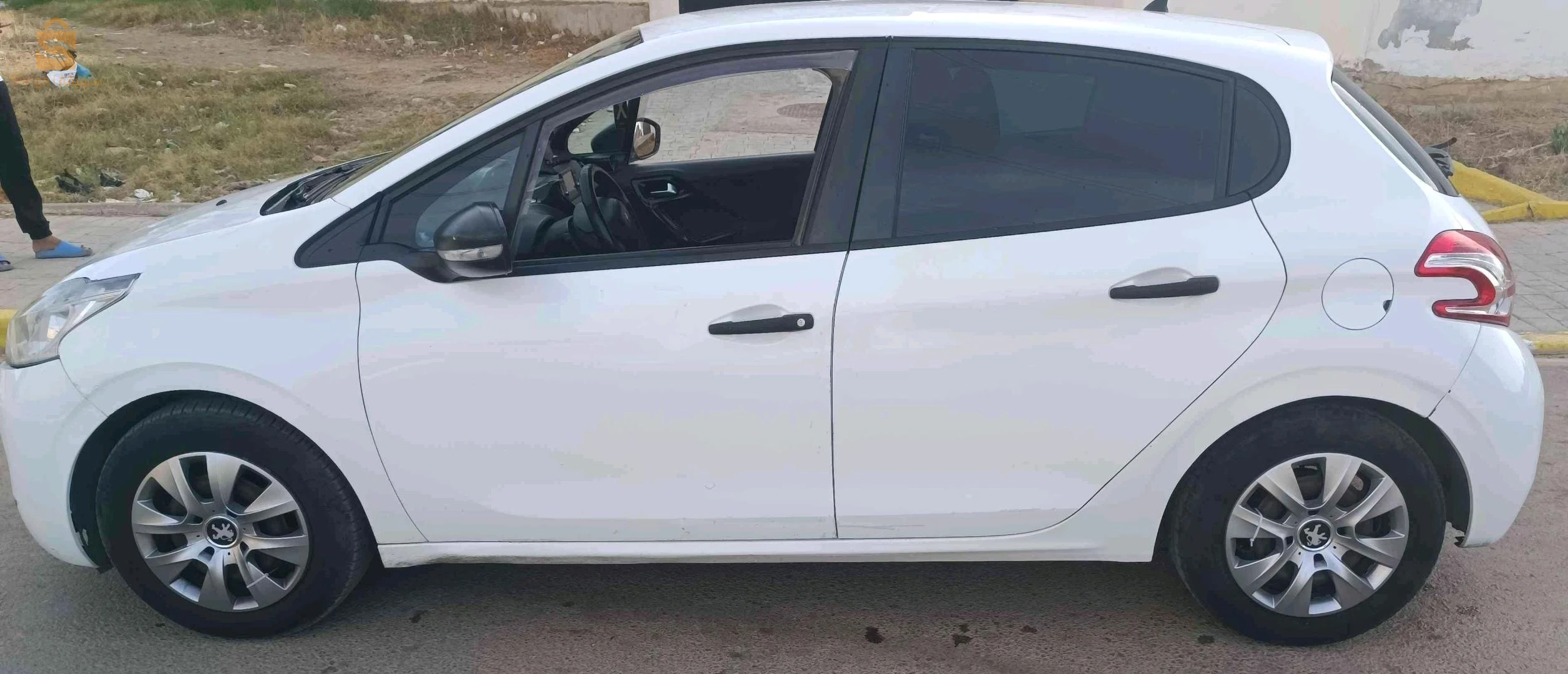 بيجو 208 2013 الجزائر