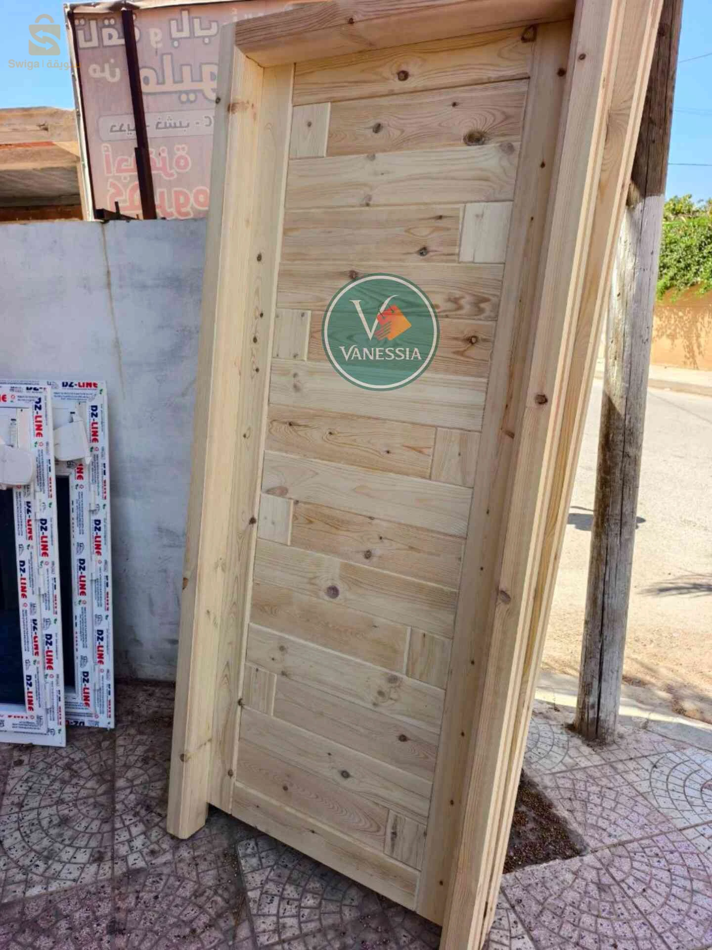 Porte chambre avec cadre bois Rouge