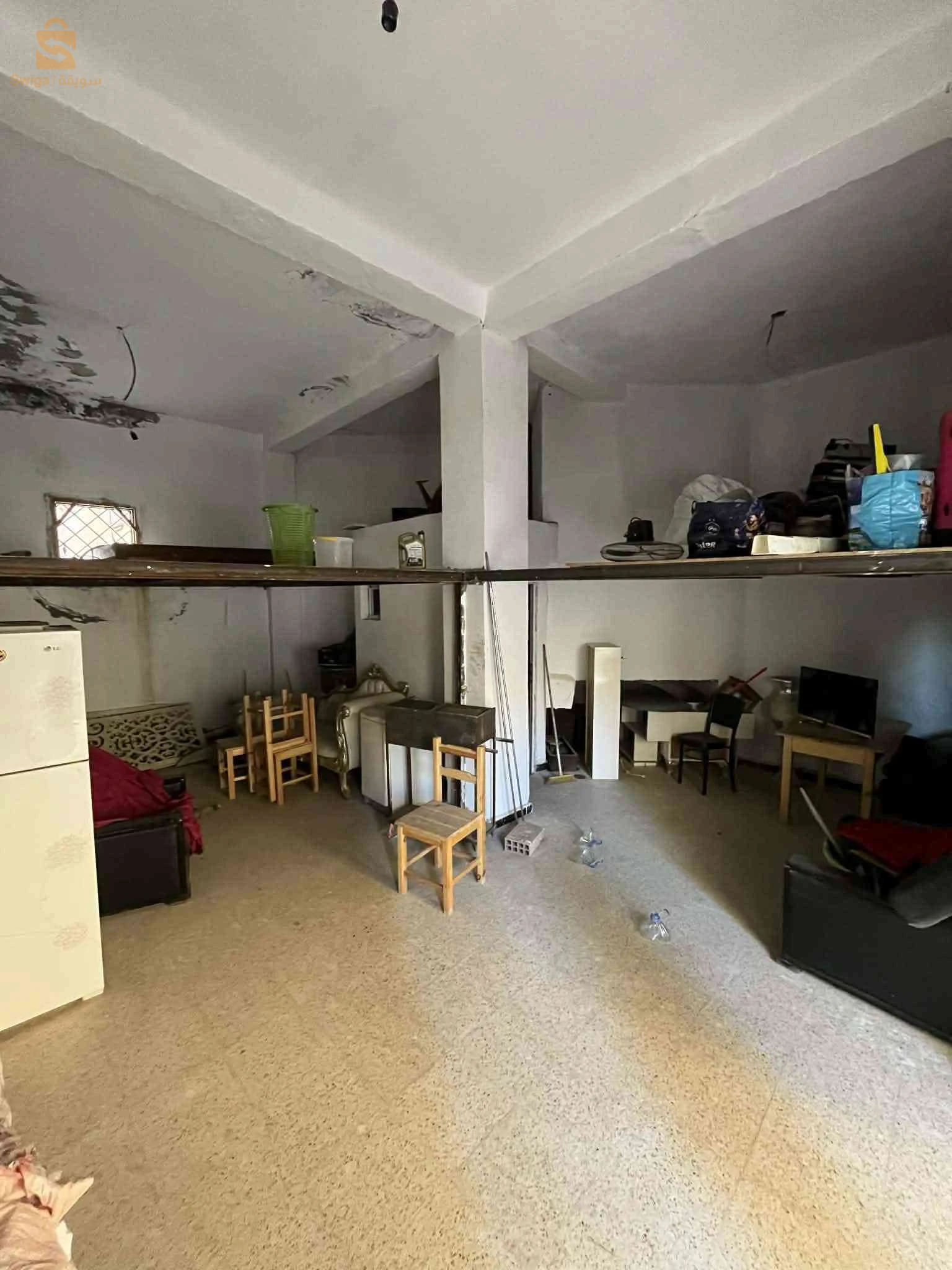 vente un local de 52 mètres carrés commercial