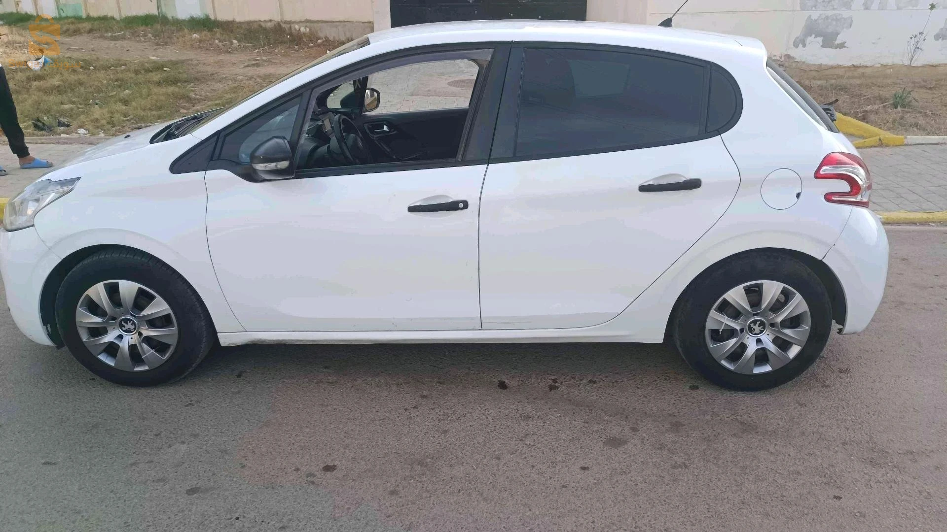بيجو 208 2013 الجزائر