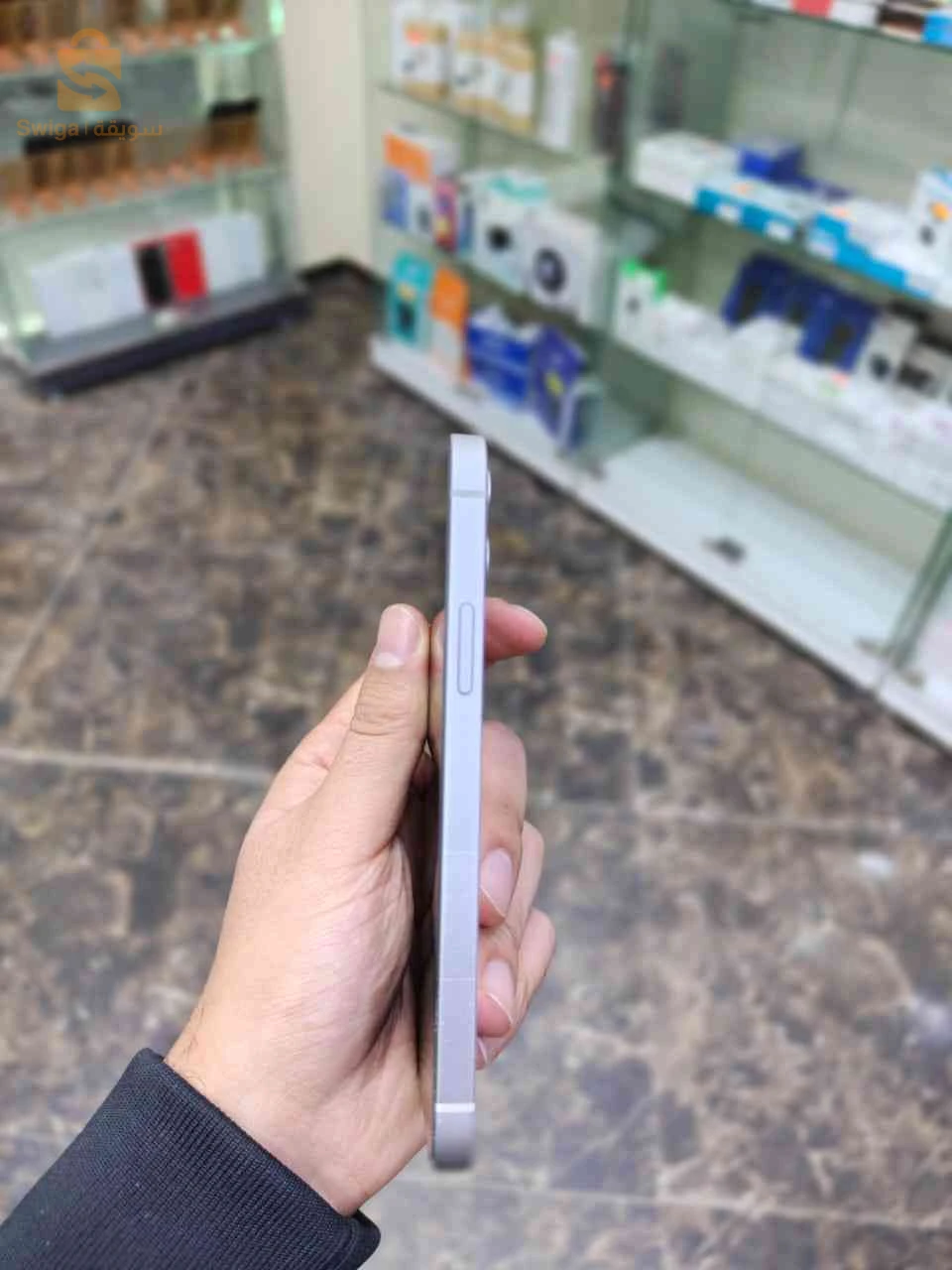 ايفون 12بطري92كاين 91لطاء 10/10كلشي اورجنال ضمان شهرين معاه انكسابل اونتشوك