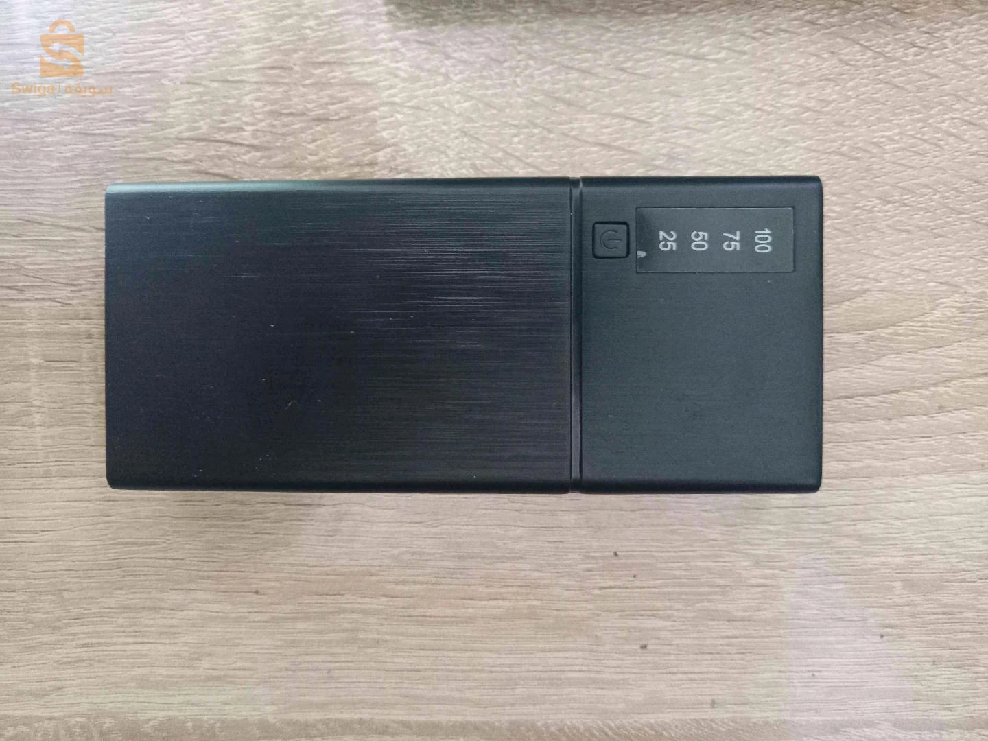 "باور بنك Minicell MN-14 العملاق 40,000mAh - طاقة تدوم لأيام، 3 منافذ شحن، وكشاف LED قوي!"