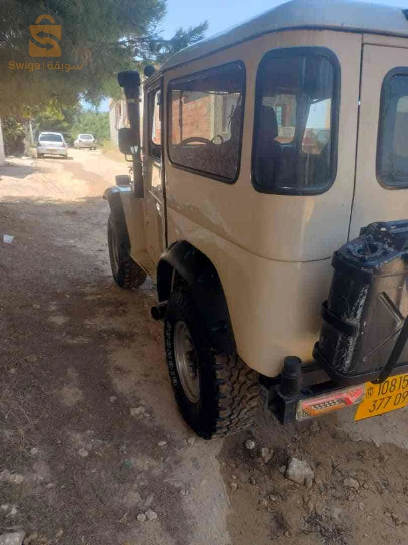 تويوتا FJ 1977 تيبازة