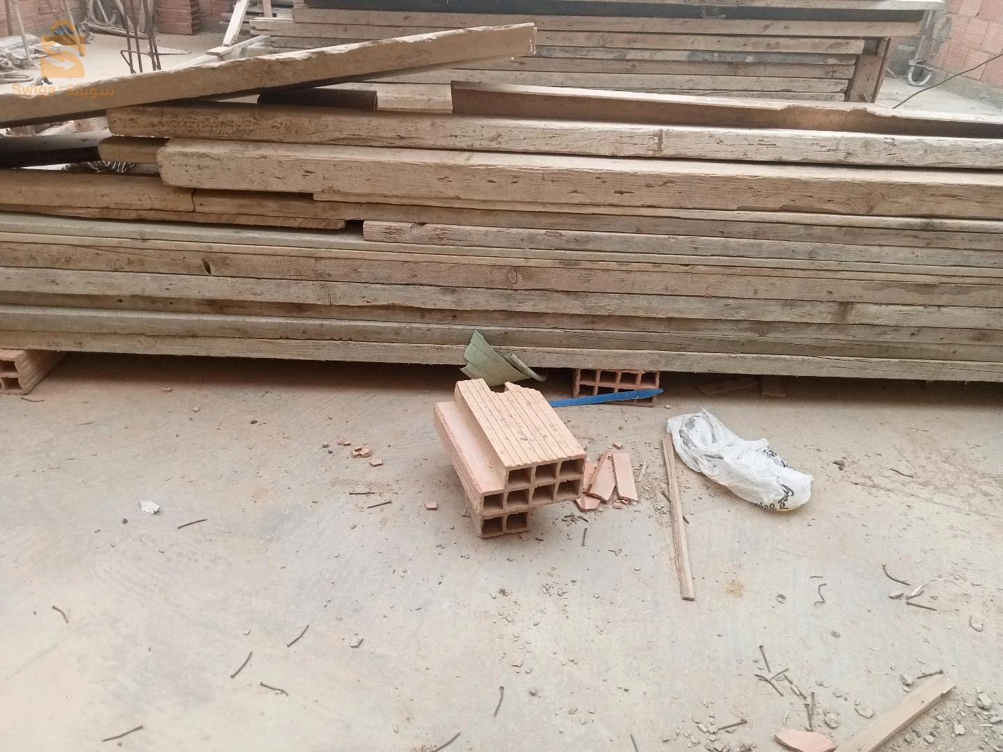 مادري 160 متر