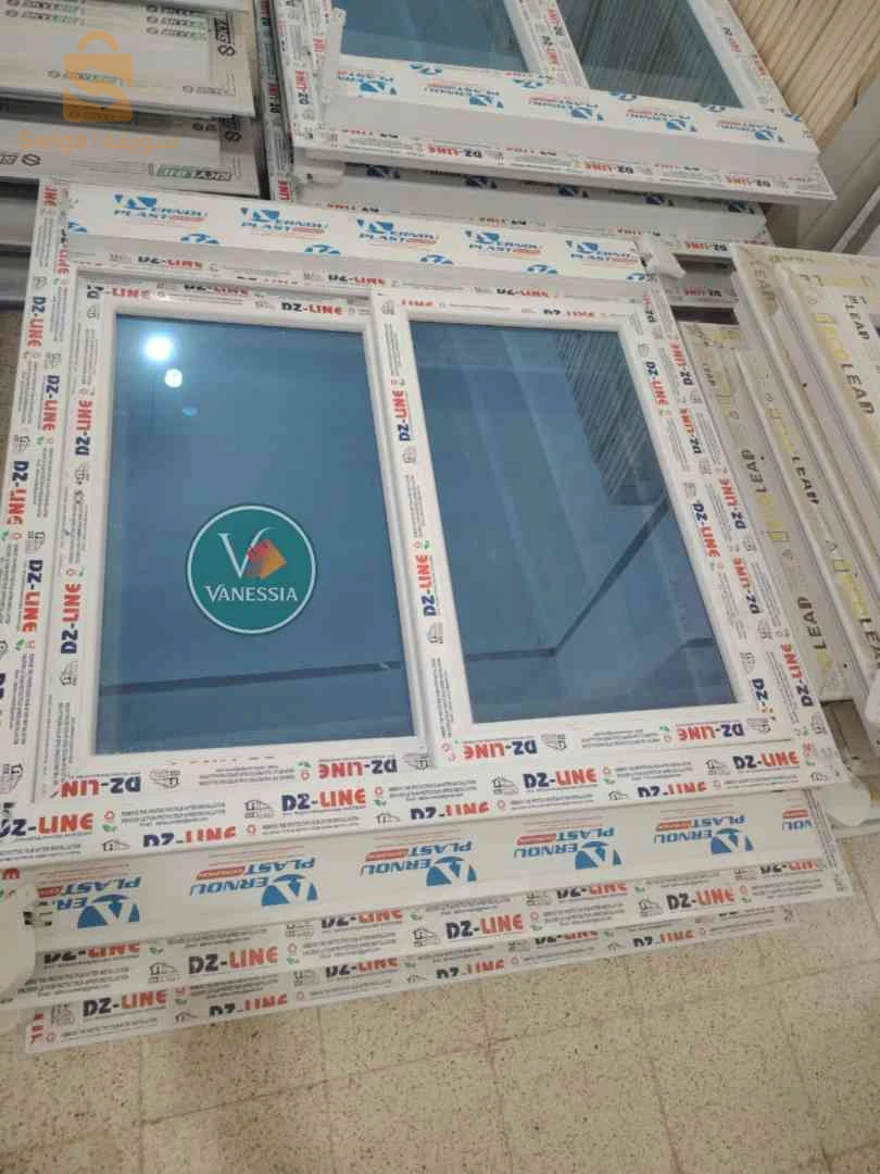 Fenêtre Coulissante Avec Rideau En Pvc Profil dz line Verre Stop Sol Fumé
Poignée gratuit
accessoires gratuit