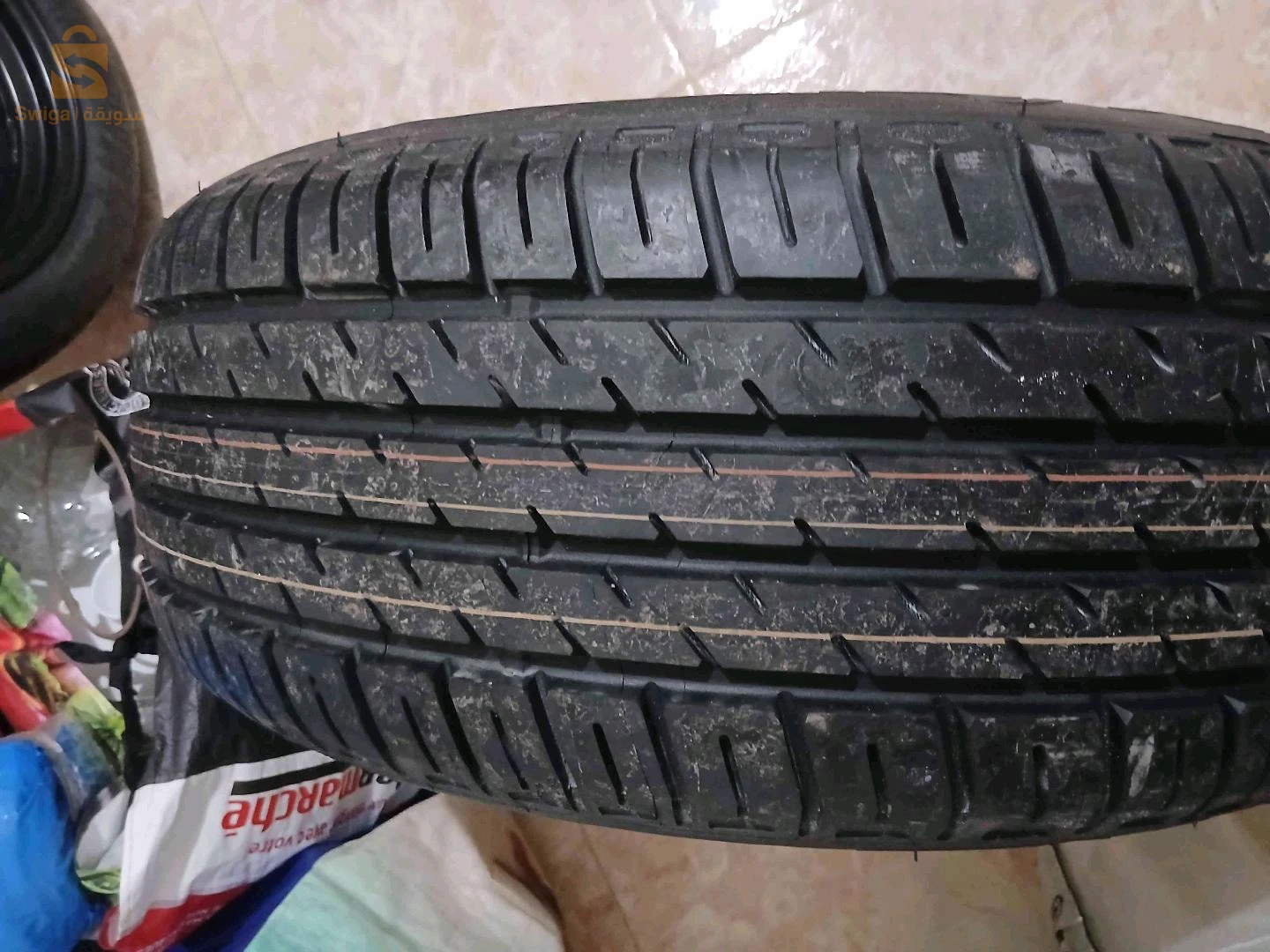 pneu 225/55 r16