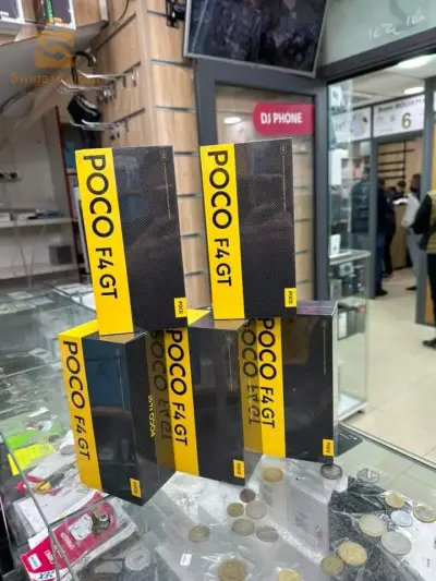 Poco F4 GT