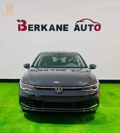 VW_Golf_8_tsi