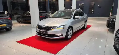 Skoda Octavia 2018 /...... 9800km