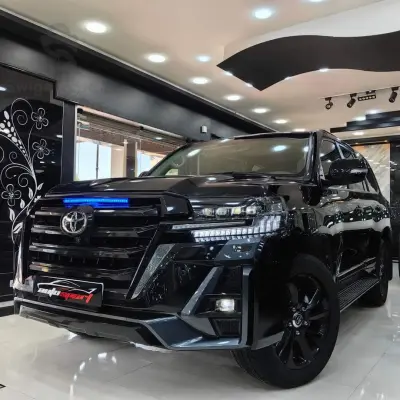 TOYOTA LAND CRUISER