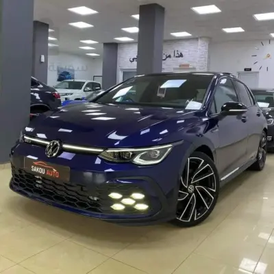 GOLF  8 -