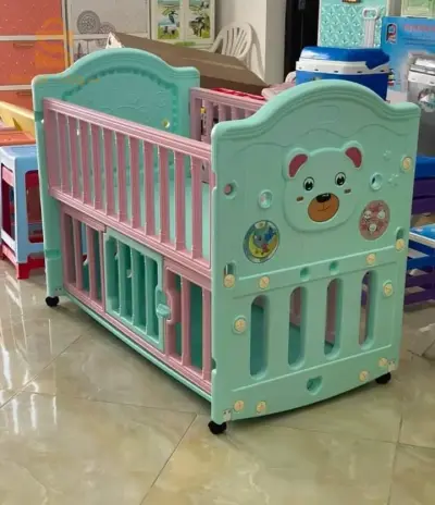 سرير اطفال