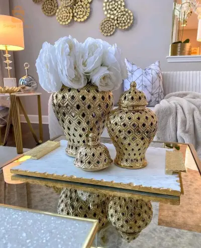 vase
