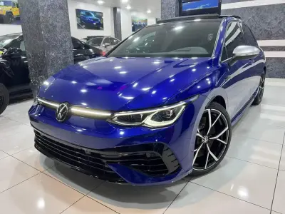 GOLF 8 R 2022.