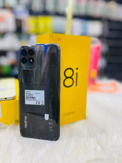 Realme 8 i