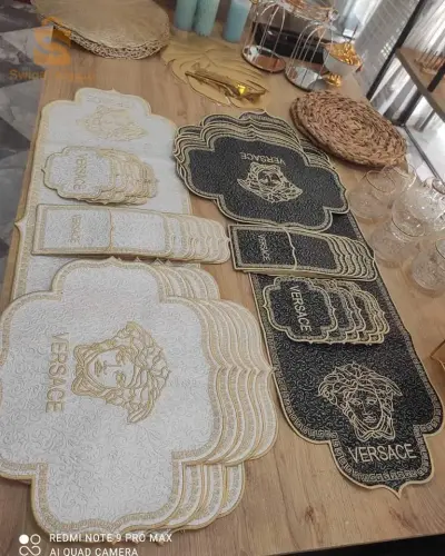 مجموعة فراش طاولة