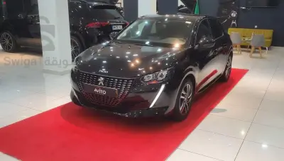 Peugeot 208 2022 Allure Facelift  18000 km
