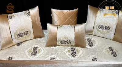 Salon marocain 5 pièces