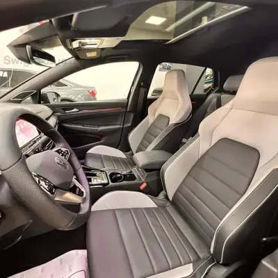 GOLF 8 -