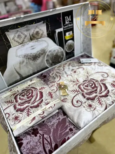 غطاء سرير + ملاءة + 2 غطاء وسادة