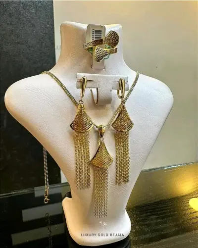 طقم ذهب