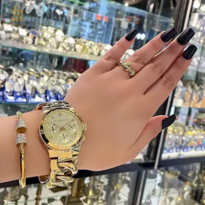 MICHAEL KORS