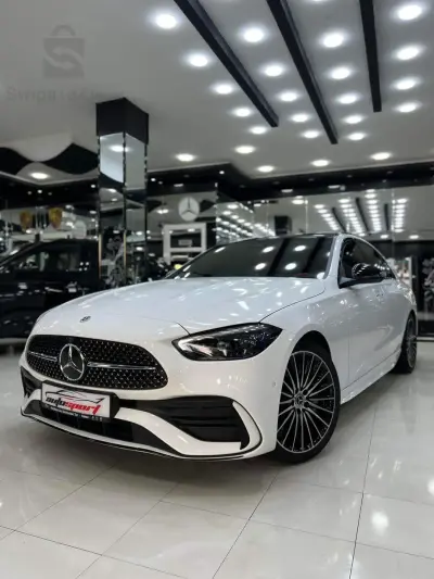 Mercedes.          C220