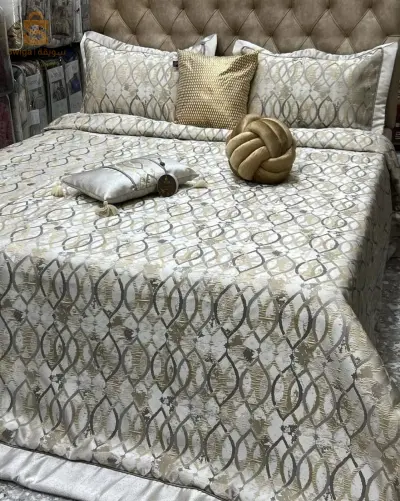غطاء سرير
