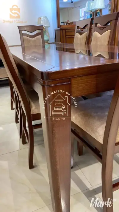 طاولة